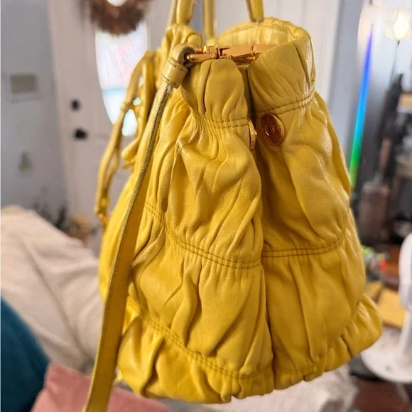 Prada Nappa Gaufre Leather Bag With Bow Accent - Picture 5 of 12